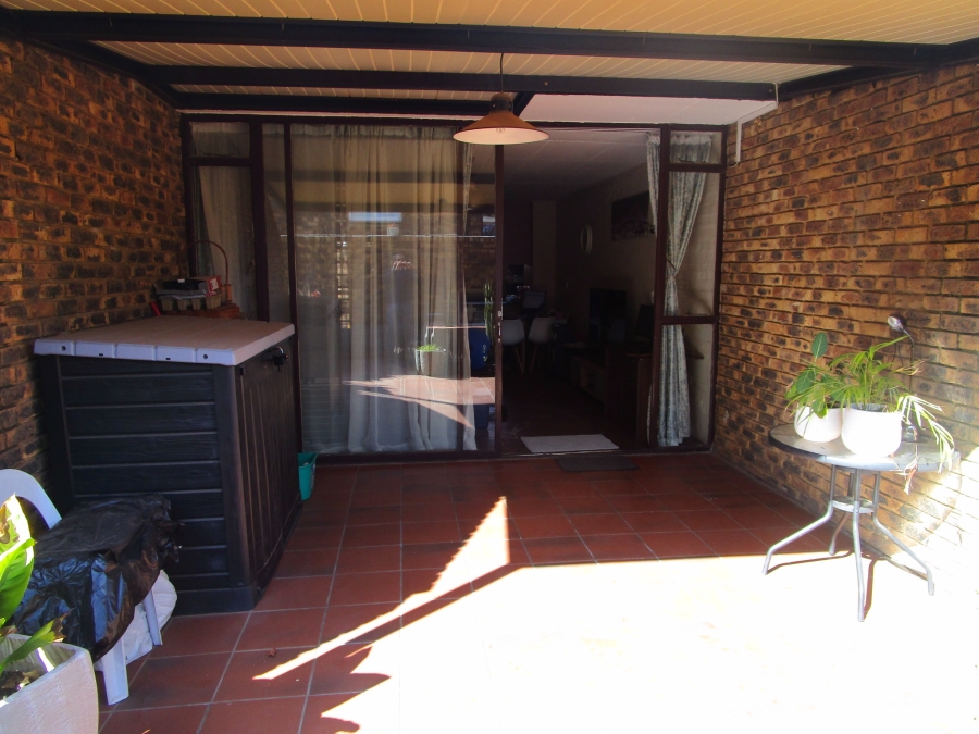 2 Bedroom Property for Sale in Lyttelton Manor Gauteng