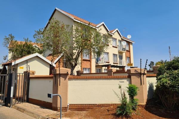 2 Bedroom Property for Sale in Akasia Gauteng