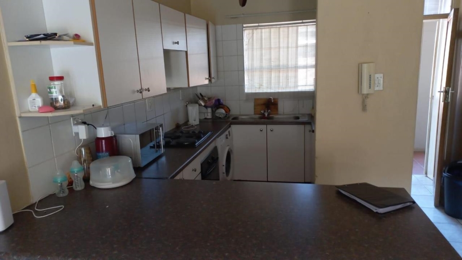 2 Bedroom Property for Sale in Waterkloof Glen Gauteng