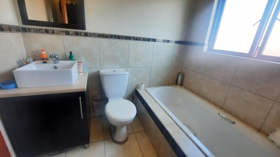 2 Bedroom Property for Sale in Pretorius Park Gauteng