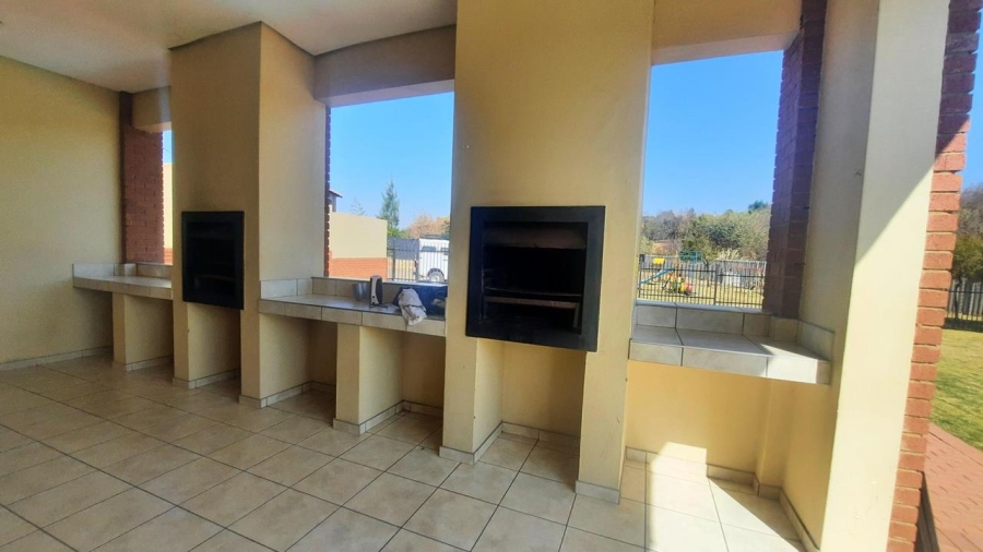 2 Bedroom Property for Sale in Pretorius Park Gauteng