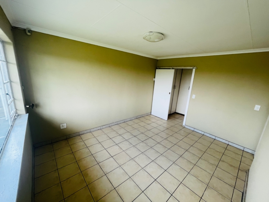 3 Bedroom Property for Sale in Elandspark Gauteng