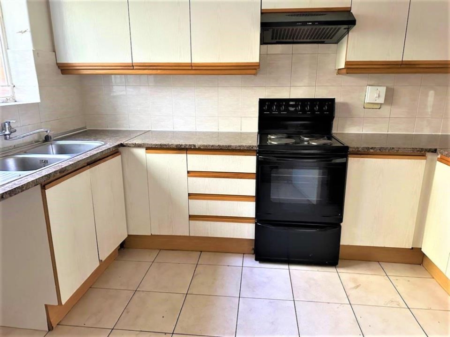 To Let 2 Bedroom Property for Rent in Sandton Central Gauteng