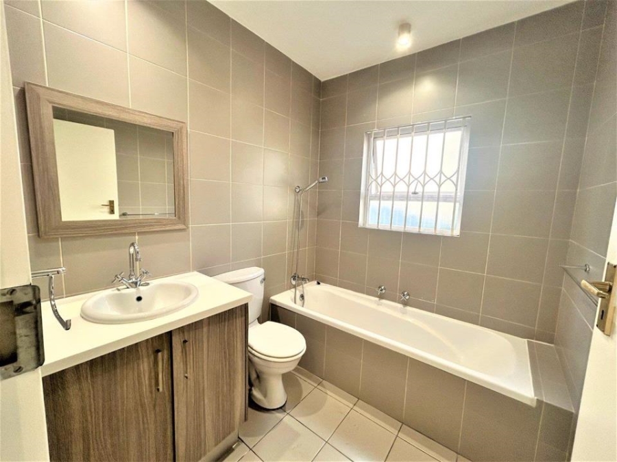 To Let 2 Bedroom Property for Rent in Morningside Gauteng