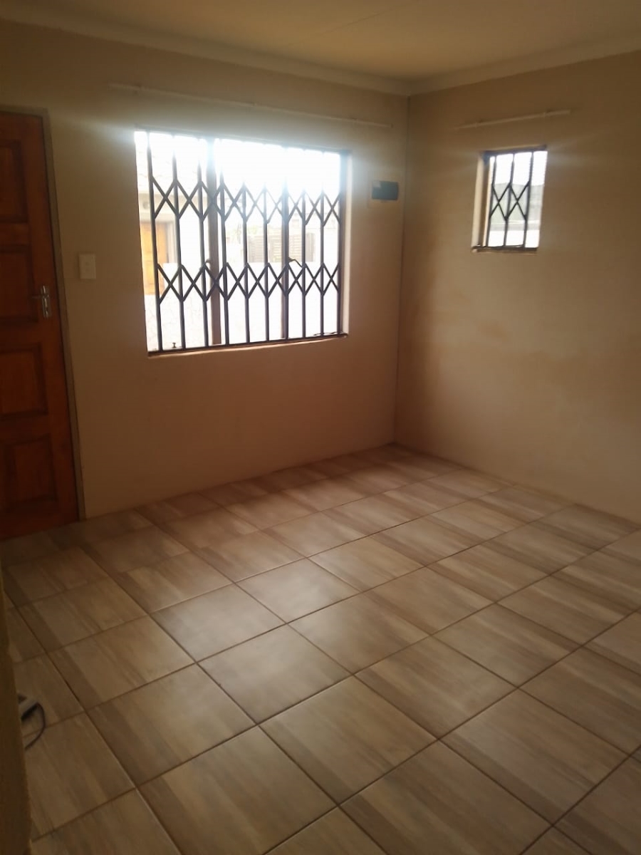 To Let 2 Bedroom Property for Rent in Gem Valley Gauteng