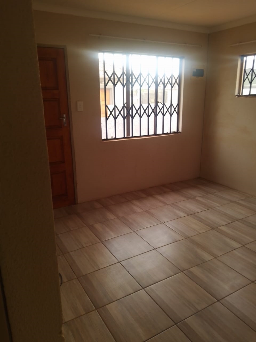 To Let 2 Bedroom Property for Rent in Gem Valley Gauteng