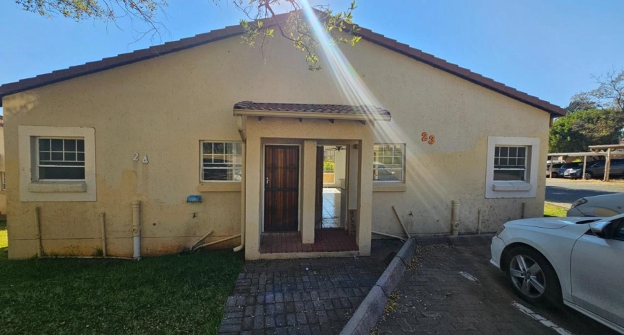 3 Bedroom Property for Sale in Carenvale Gauteng