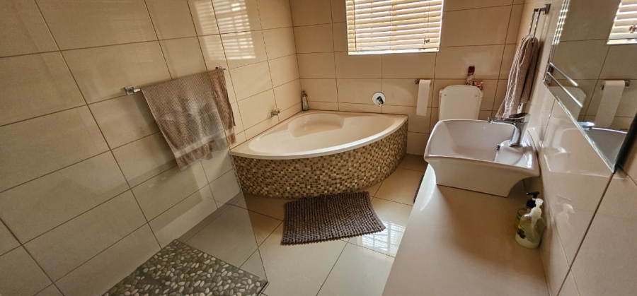 3 Bedroom Property for Sale in Florida North Gauteng