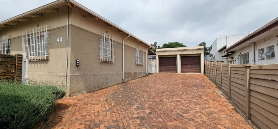 3 Bedroom Property for Sale in Florida North Gauteng