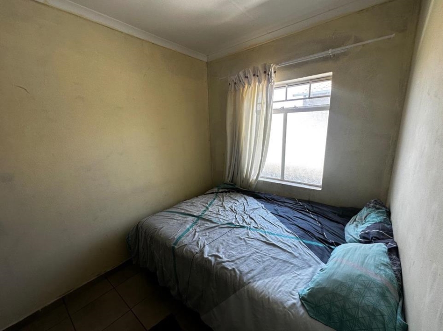 2 Bedroom Property for Sale in Fleurhof Gauteng