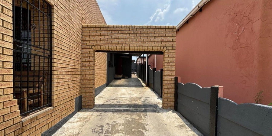 4 Bedroom Property for Sale in Riverlea Gauteng