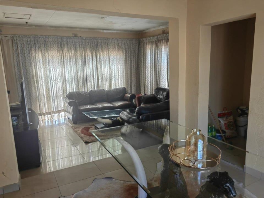 3 Bedroom Property for Sale in Birchleigh North Gauteng