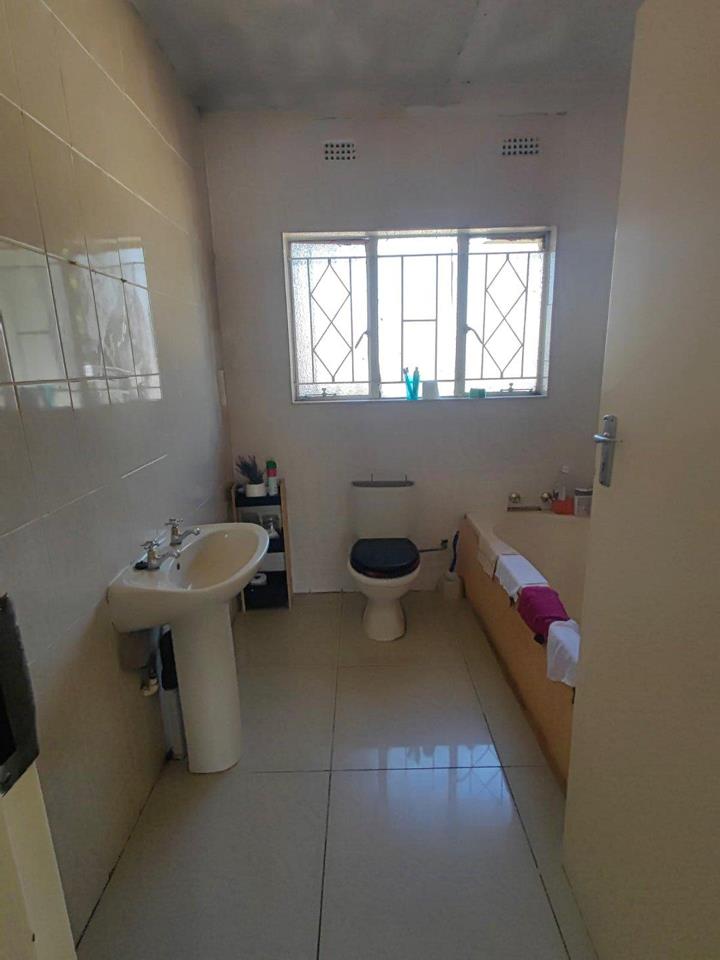 3 Bedroom Property for Sale in Birchleigh North Gauteng