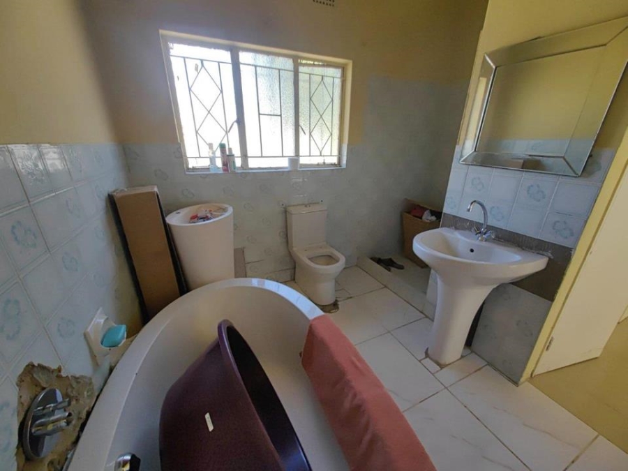 3 Bedroom Property for Sale in Birchleigh North Gauteng