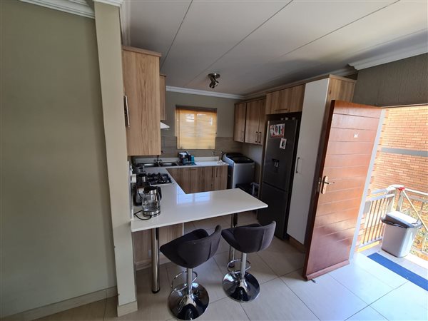 2 Bedroom Property for Sale in Andeon AH Gauteng