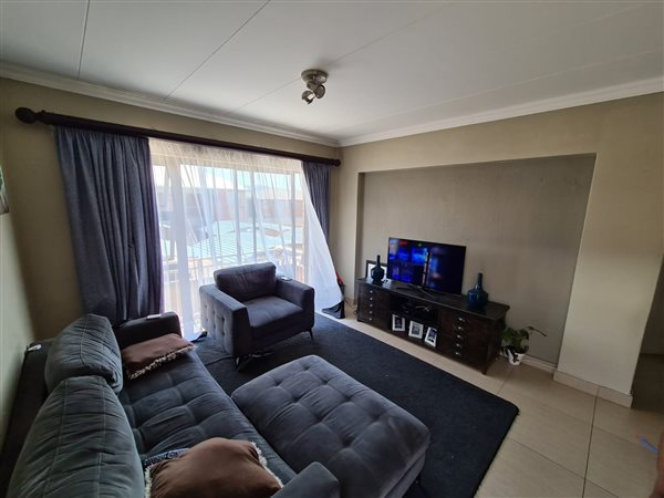 2 Bedroom Property for Sale in Andeon AH Gauteng