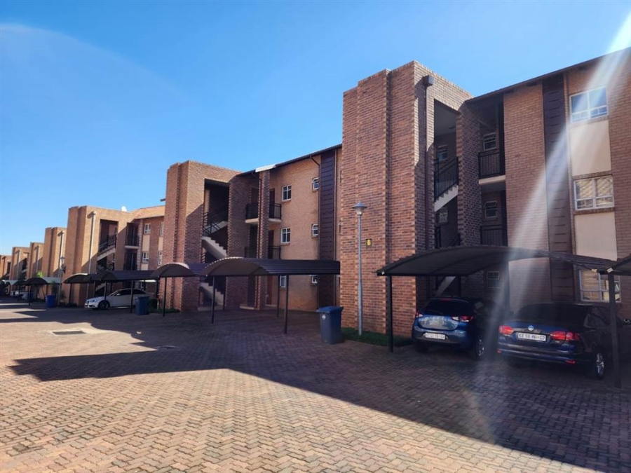 2 Bedroom Property for Sale in Annlin Gauteng