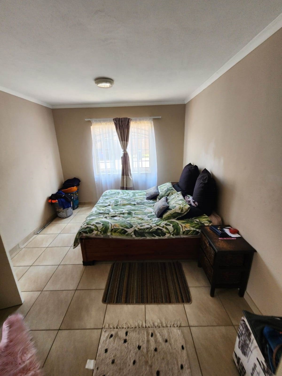 1 Bedroom Property for Sale in Annlin Gauteng