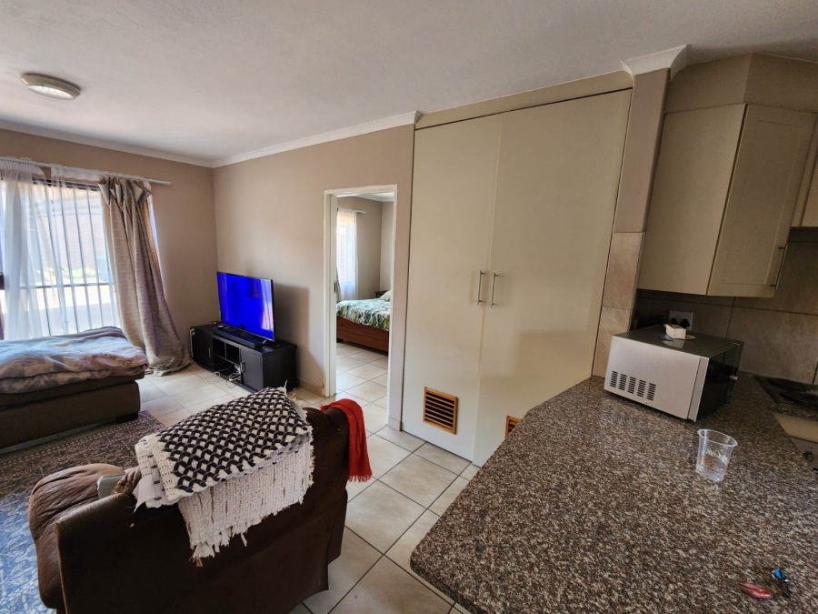 1 Bedroom Property for Sale in Annlin Gauteng