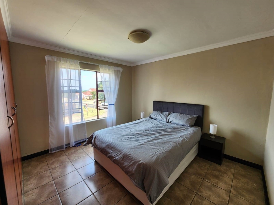 2 Bedroom Property for Sale in Magalieskruin Gauteng