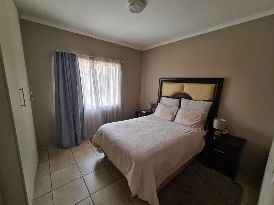 2 Bedroom Property for Sale in Annlin Gauteng