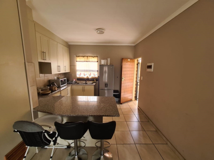 2 Bedroom Property for Sale in Annlin Gauteng