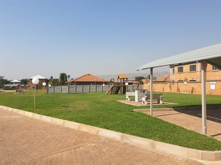 2 Bedroom Property for Sale in Andeon AH Gauteng