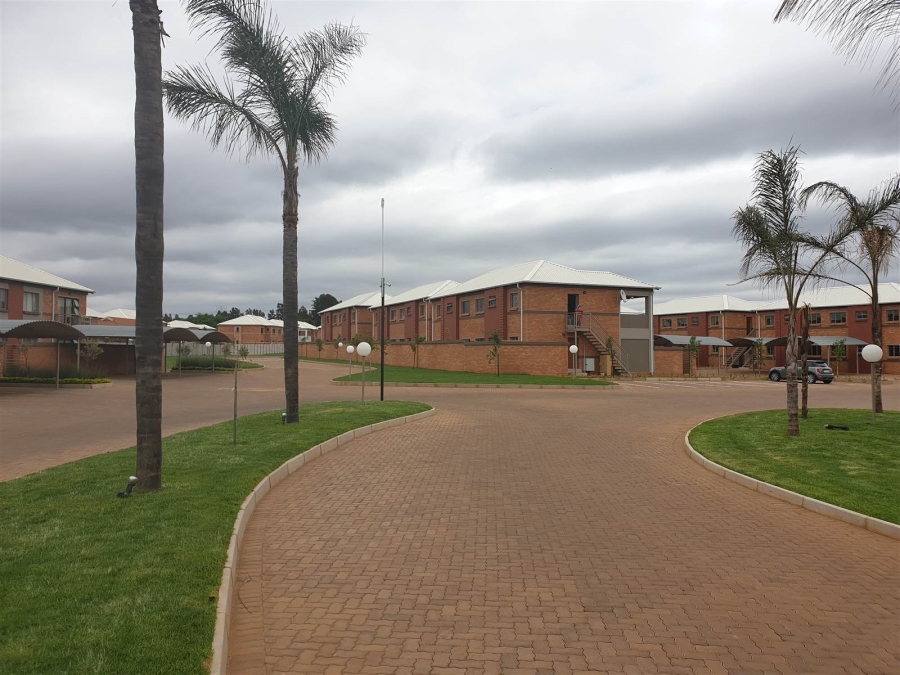 2 Bedroom Property for Sale in Andeon AH Gauteng