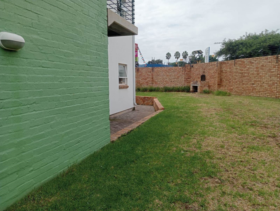 2 Bedroom Property for Sale in Theresa Park Gauteng