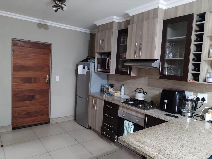 2 Bedroom Property for Sale in Annlin Gauteng