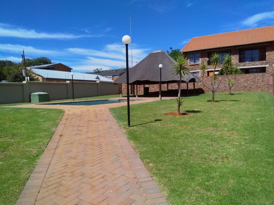 To Let 2 Bedroom Property for Rent in Montana Gauteng