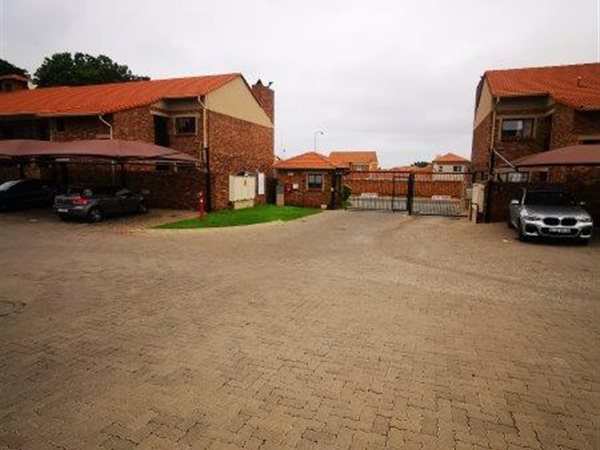 To Let 2 Bedroom Property for Rent in Montana Gardens Gauteng