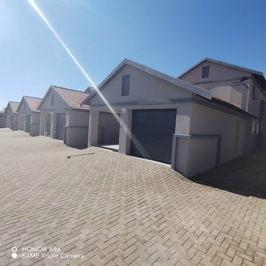 To Let 3 Bedroom Property for Rent in Doornpoort and surrounds Gauteng