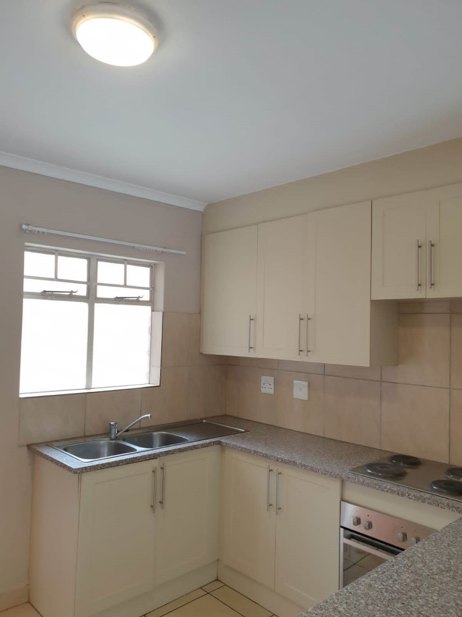 To Let 2 Bedroom Property for Rent in Annlin Gauteng