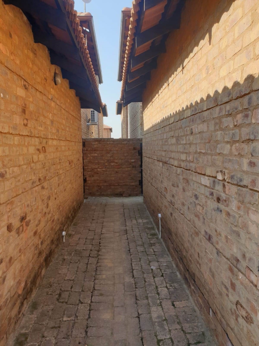 To Let 3 Bedroom Property for Rent in Annlin Gauteng