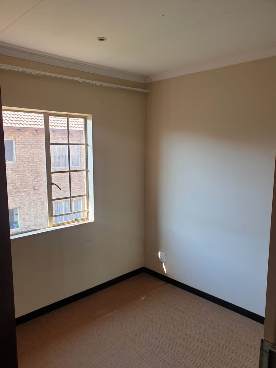 To Let 3 Bedroom Property for Rent in Annlin Gauteng