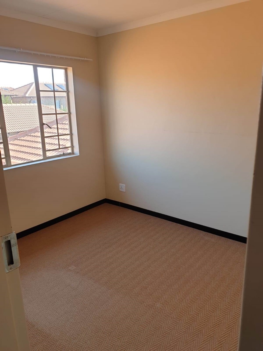 To Let 3 Bedroom Property for Rent in Annlin Gauteng