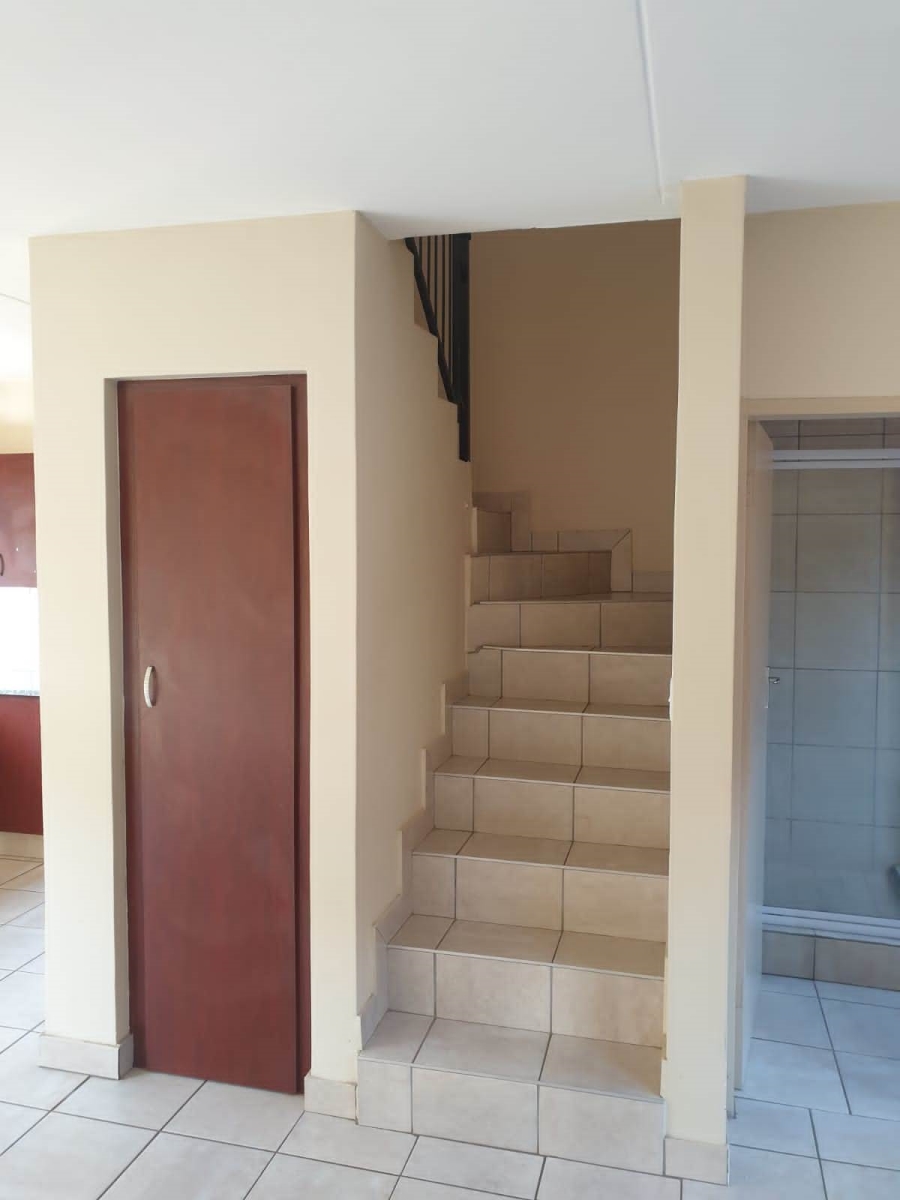 To Let 3 Bedroom Property for Rent in Annlin Gauteng