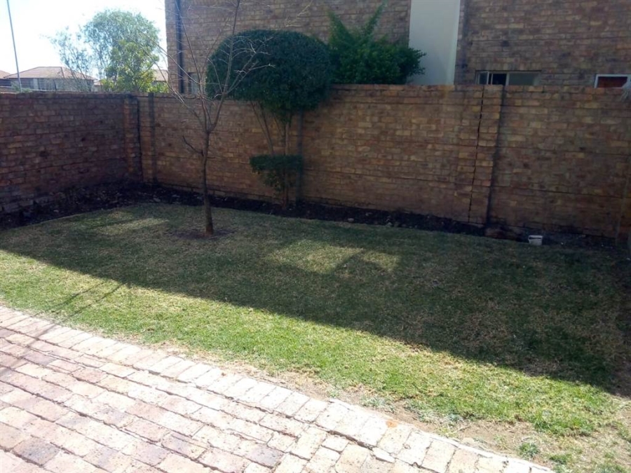 To Let 3 Bedroom Property for Rent in Annlin-wes Gauteng