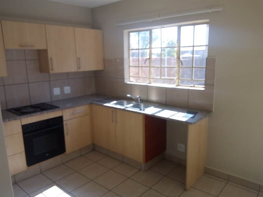 To Let 3 Bedroom Property for Rent in Annlin-wes Gauteng