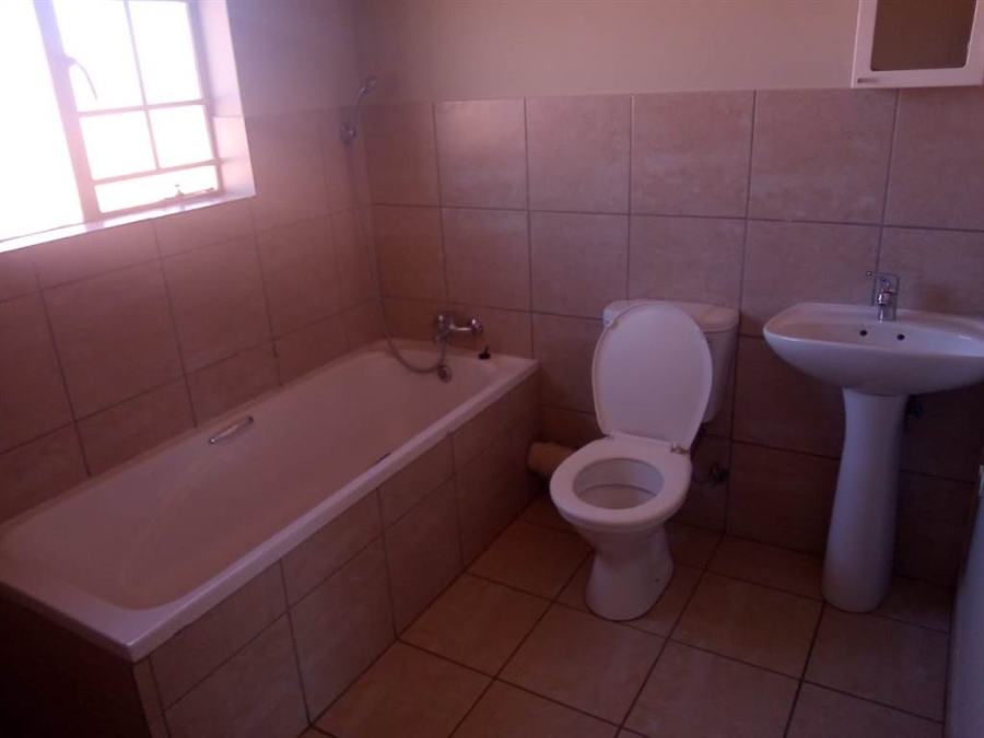 To Let 3 Bedroom Property for Rent in Annlin-wes Gauteng