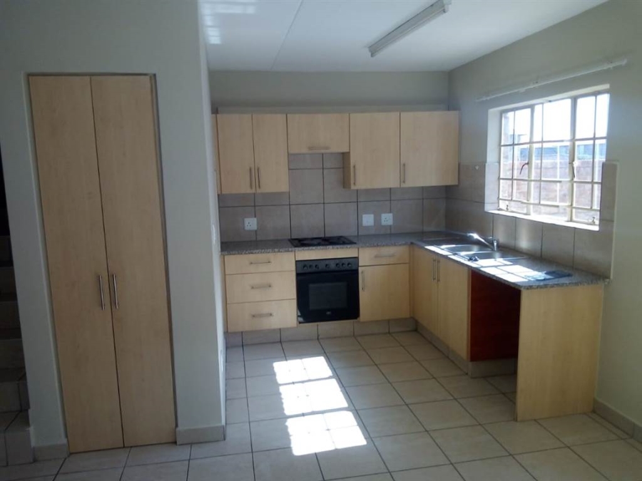 To Let 3 Bedroom Property for Rent in Annlin-wes Gauteng