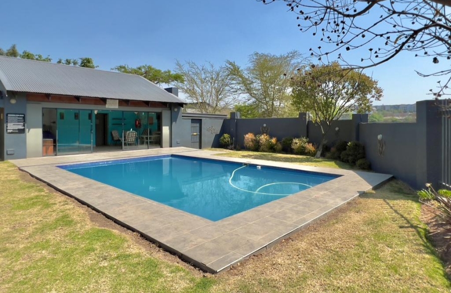 2 Bedroom Property for Sale in Waterstone Park Gauteng