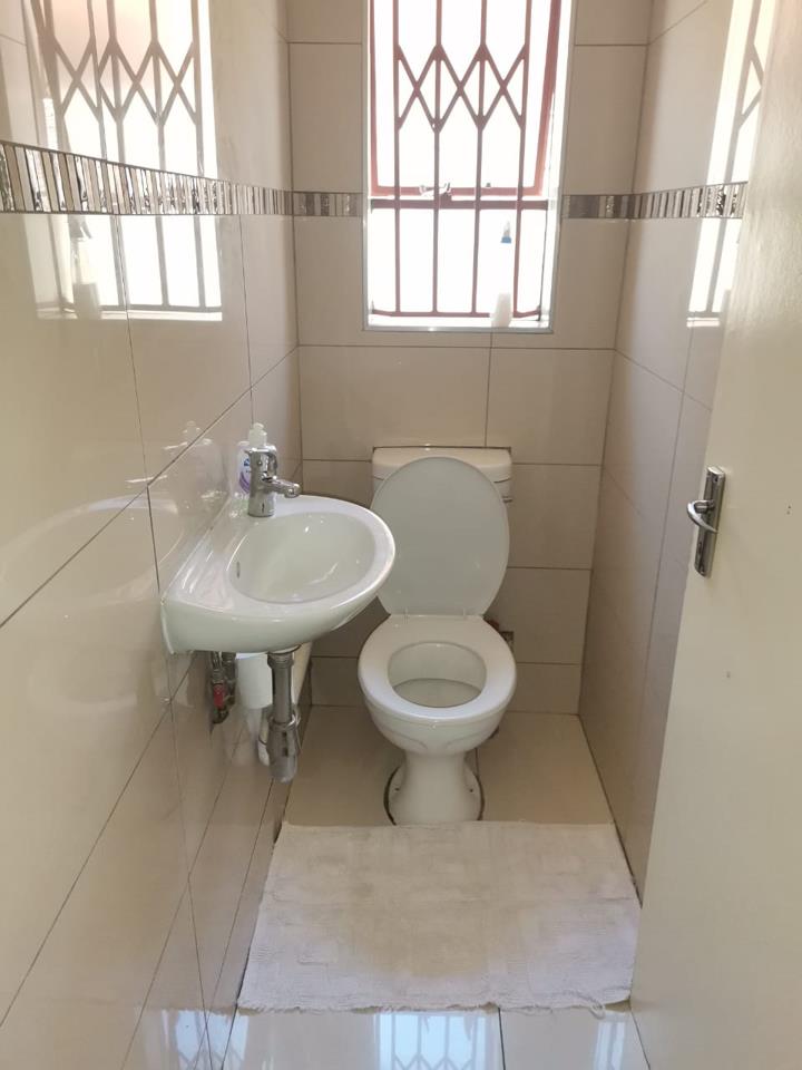 3 Bedroom Property for Sale in Clayville Gauteng