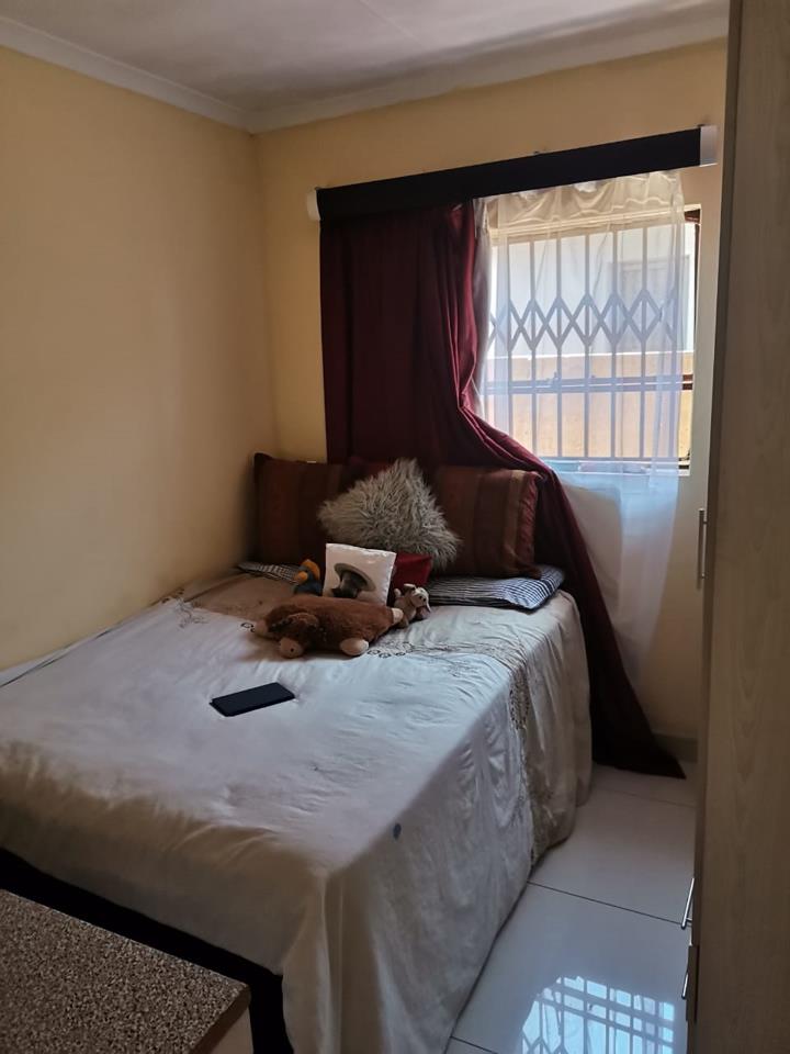 3 Bedroom Property for Sale in Clayville Gauteng