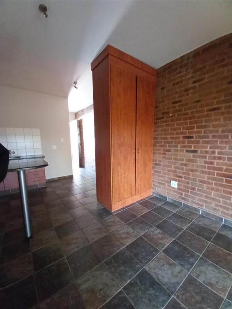 1 Bedroom Property for Sale in Hatfield Gauteng