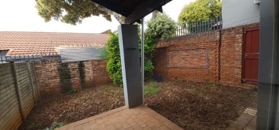 3 Bedroom Property for Sale in Hennopspark Gauteng