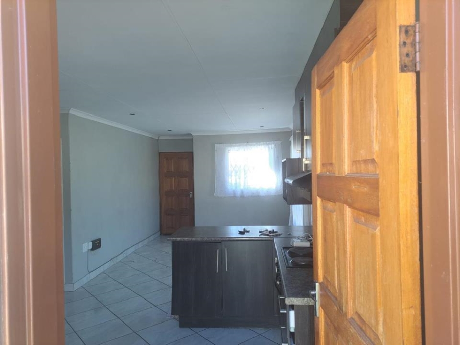 To Let 3 Bedroom Property for Rent in Waterfall Country Estate Gauteng