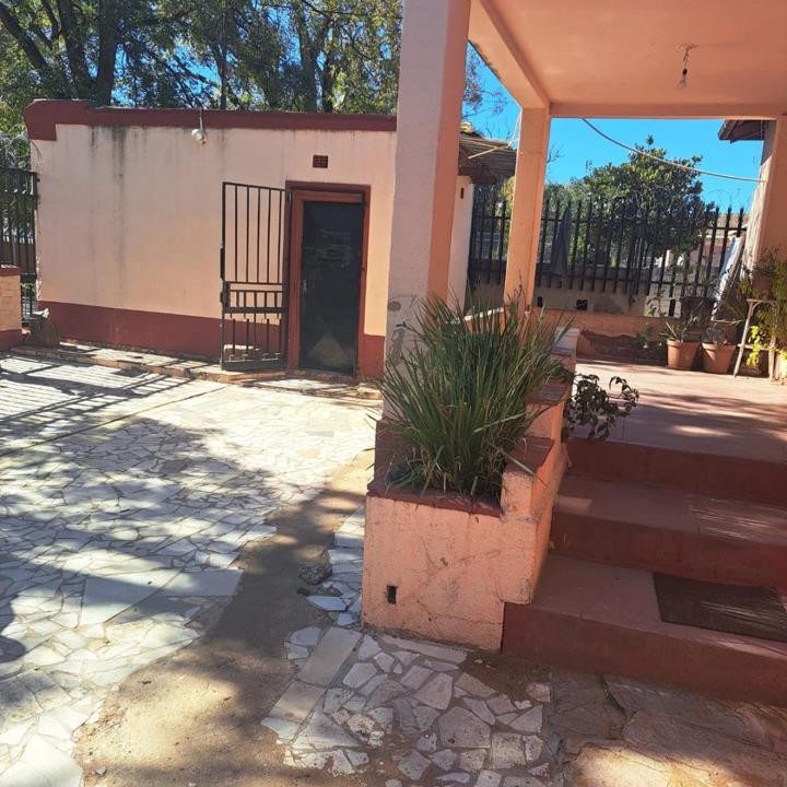 To Let 0 Bedroom Property for Rent in Glenesk Gauteng