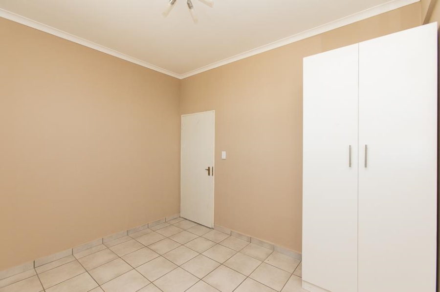 To Let 1 Bedroom Property for Rent in Primrose Hill Gauteng
